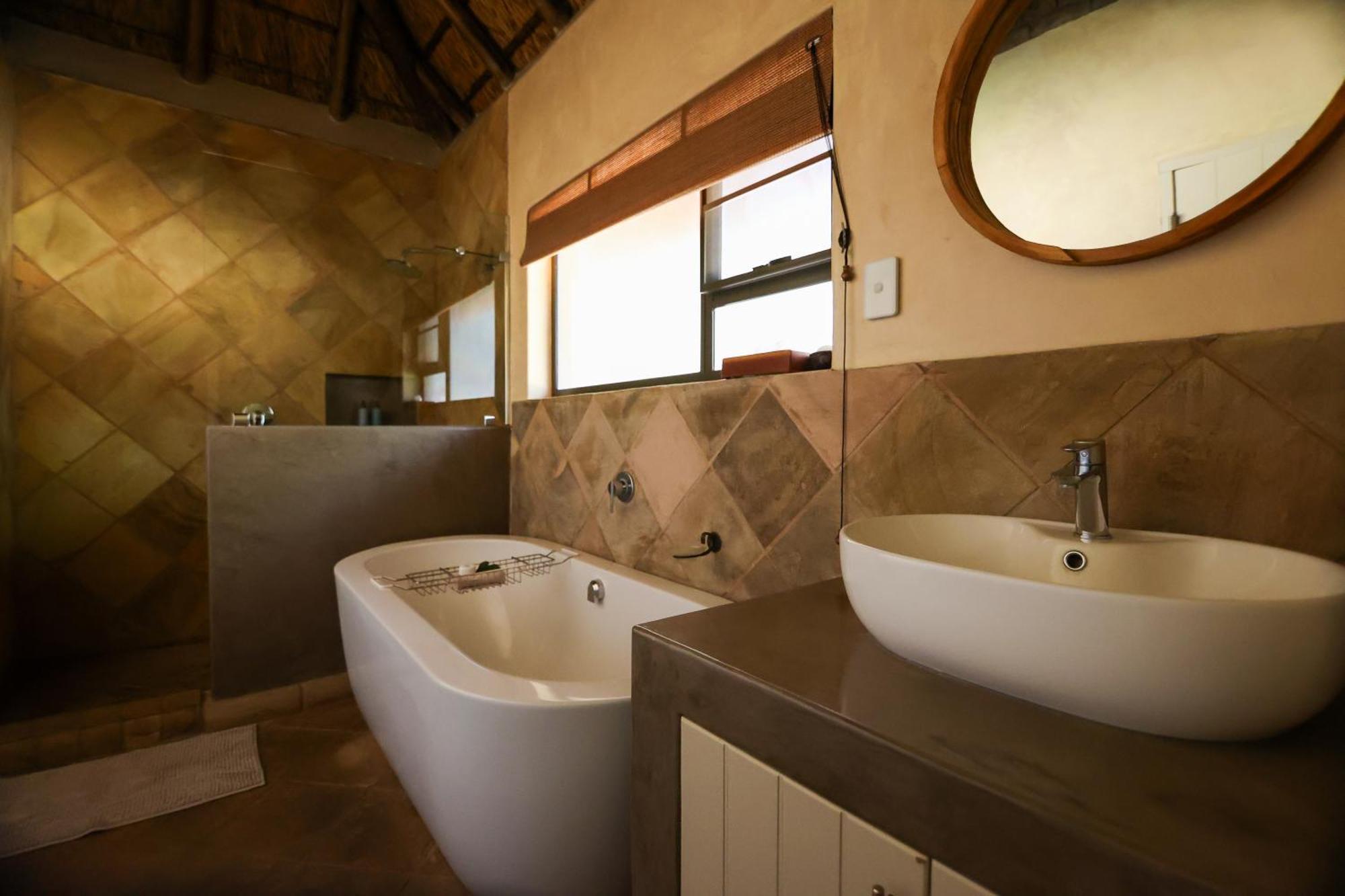 Senalala Safari Lodge 克拉塞利尔自然保护区 外观 照片