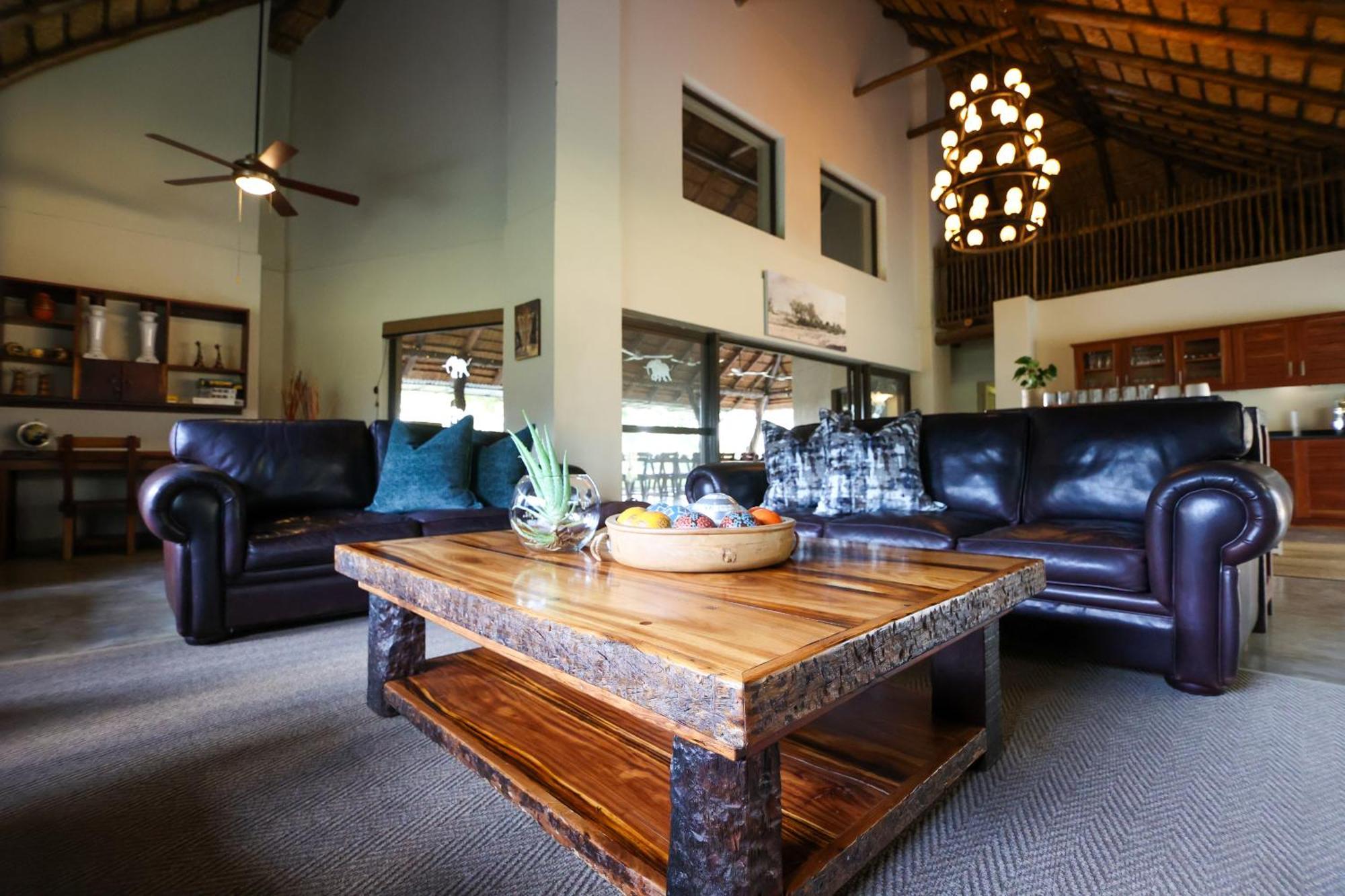 Senalala Safari Lodge 克拉塞利尔自然保护区 外观 照片