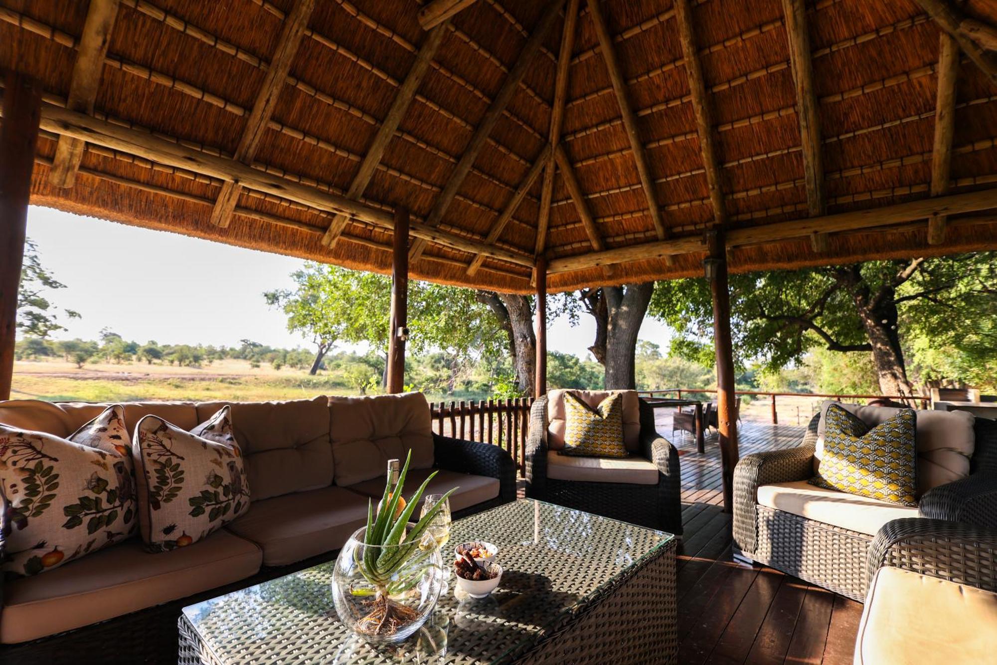 Senalala Safari Lodge 克拉塞利尔自然保护区 外观 照片